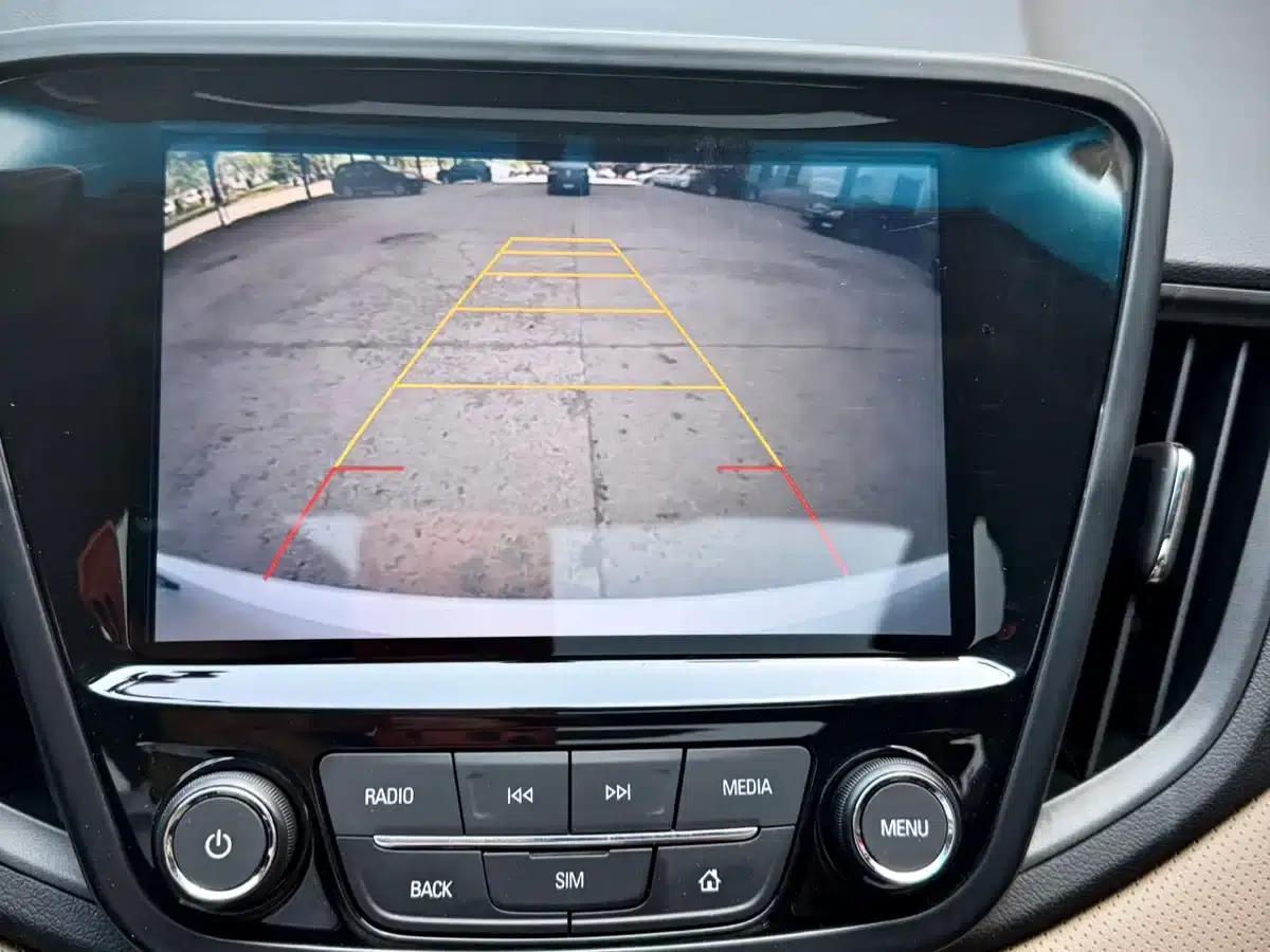 Chevrolet Cruze 2022 320 Automatic Enjoy Sunroof Edition — миниатюра 23