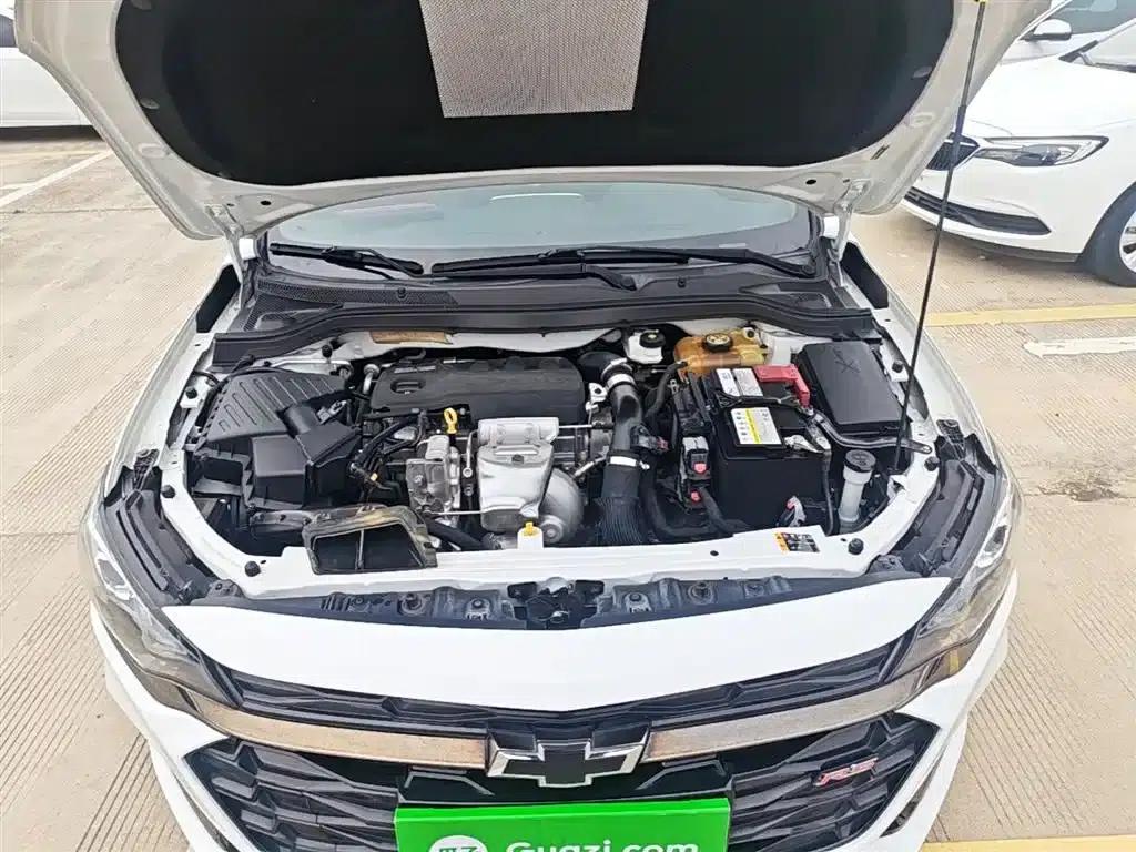 Chevrolet Cruze 2020 Mild Hybrid RS 330T Automatic Comfort Edition — миниатюра 20