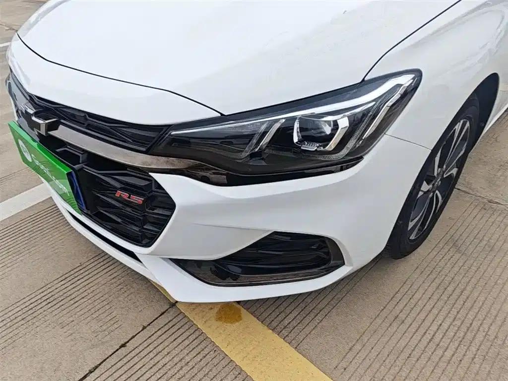 Chevrolet Cruze 2020 Mild Hybrid RS 330T Automatic Comfort Edition — миниатюра 24