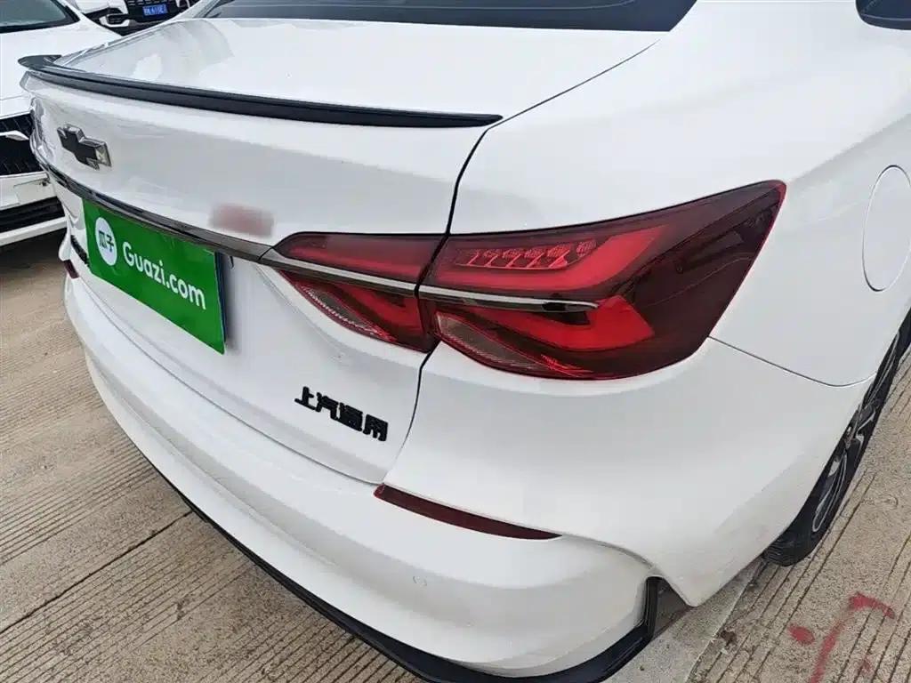 Chevrolet Cruze 2020 Mild Hybrid RS 330T Automatic Comfort Edition — миниатюра 8