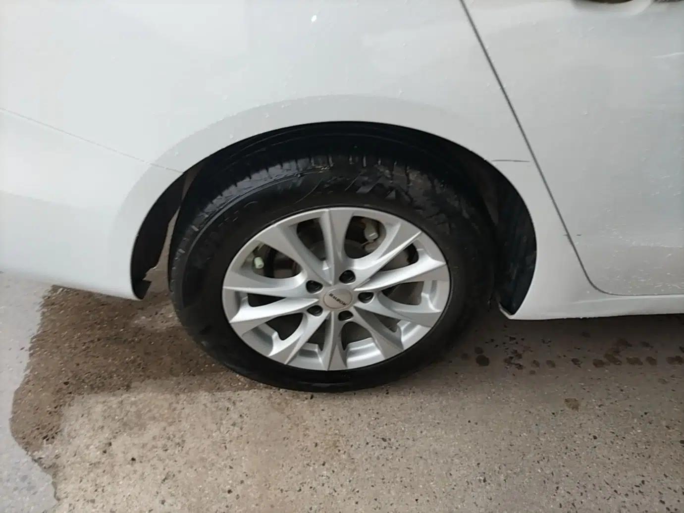 Used Roewe i5 2023 1.5L Manual Comfort Edition — миниатюра 11