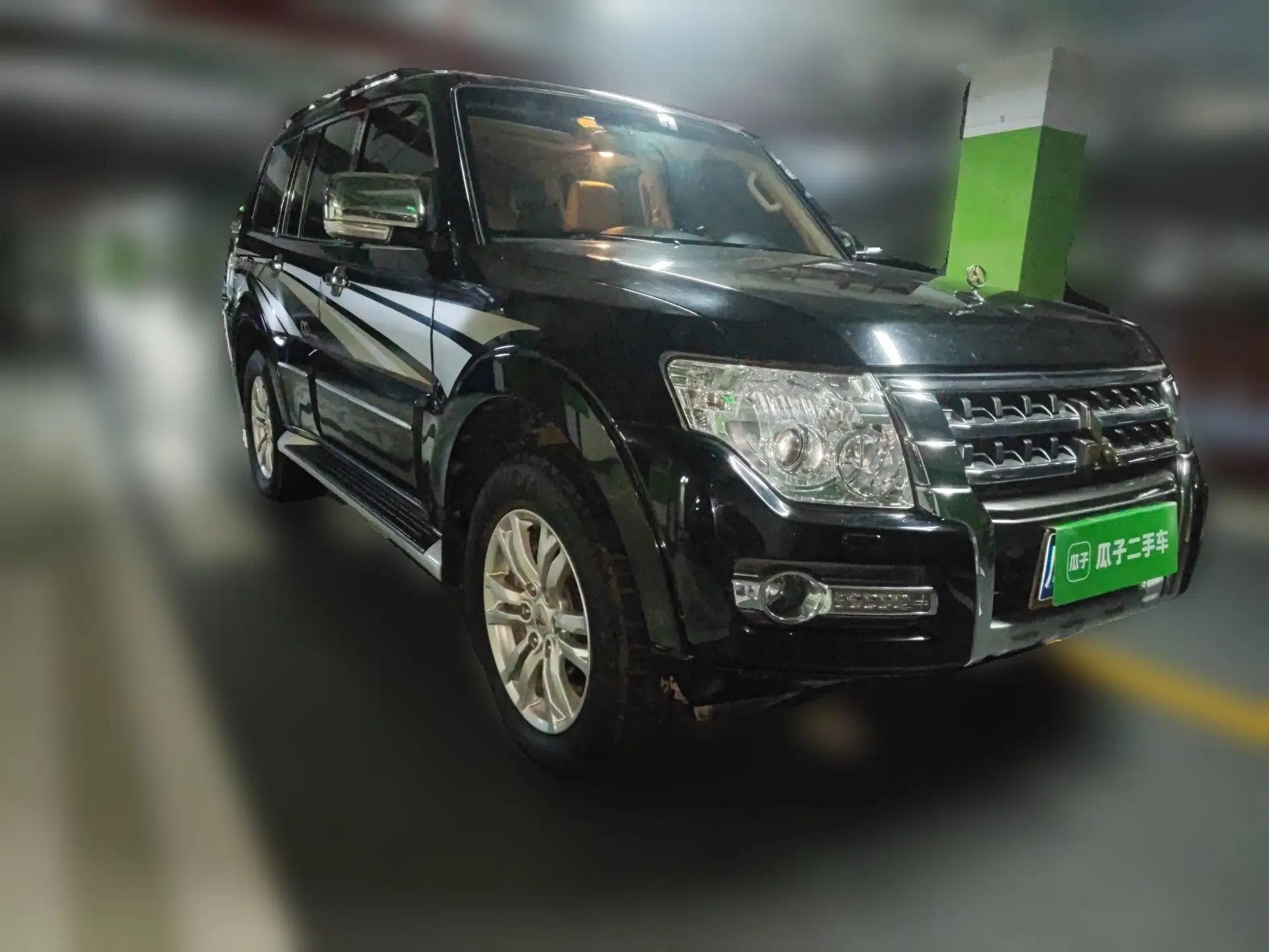 Used Mitsubishi Pajero  — миниатюра 3