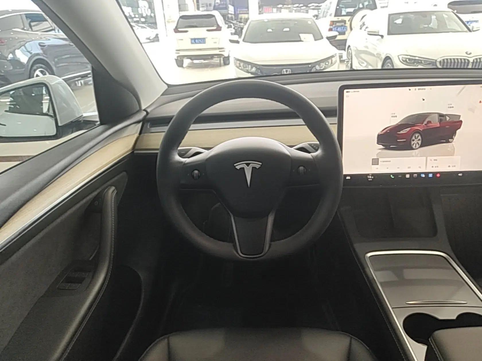 Used Tesla Model Y 2022 Revised Version Rear-Wheel Drive — миниатюра 13