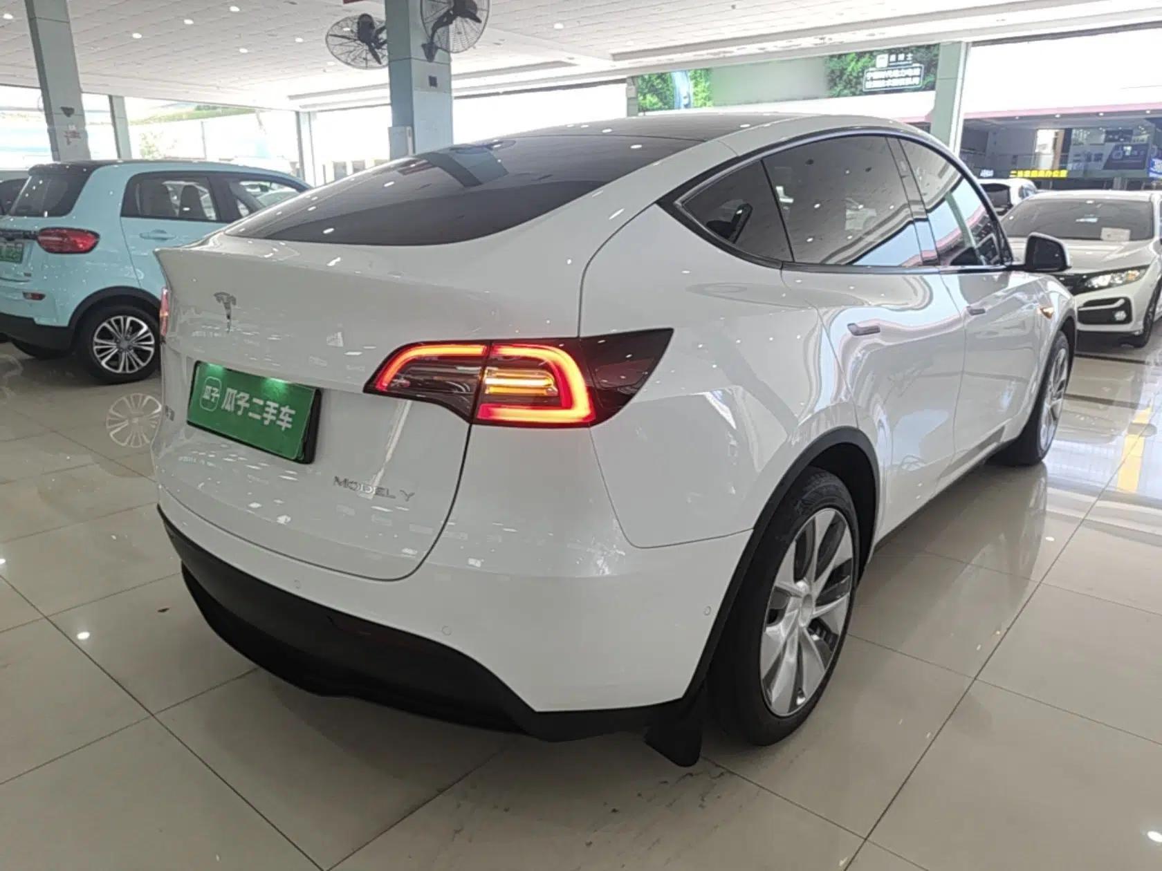 Used Tesla Model Y 2022 Revised Version Rear-Wheel Drive — миниатюра 6