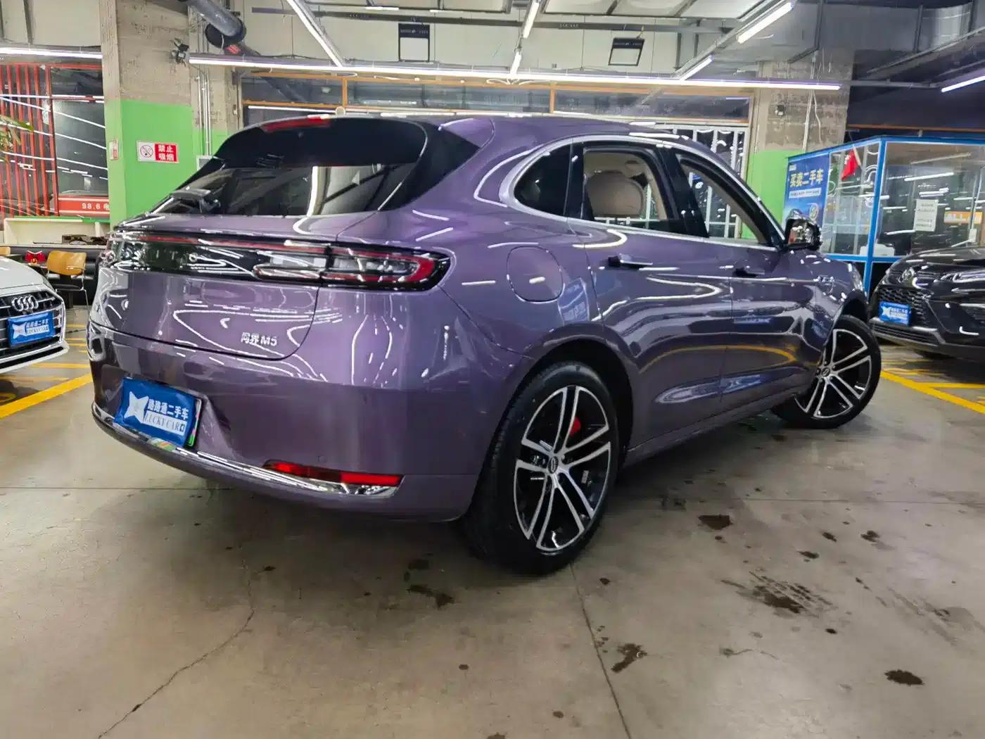 Wenjie M5 2025 Extended Range Ultra 4WD — миниатюра 4