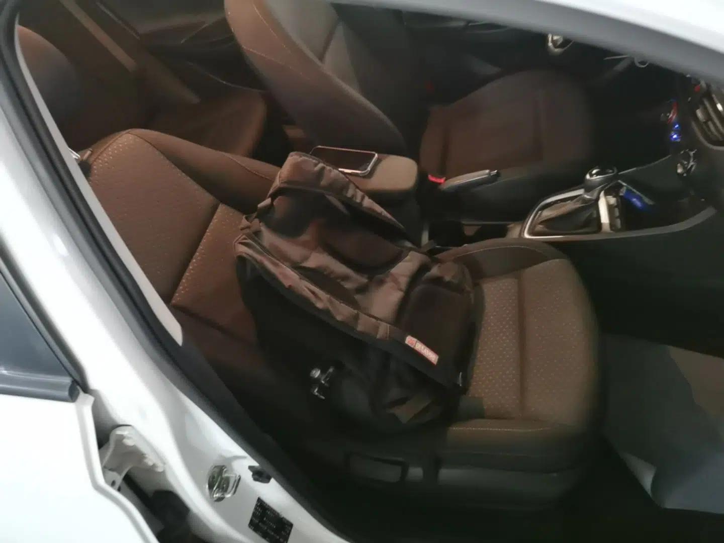 Used Hyundai Celesta 2018 1.6L Automatic GL Enjoyment Version China V Standard — миниатюра 24