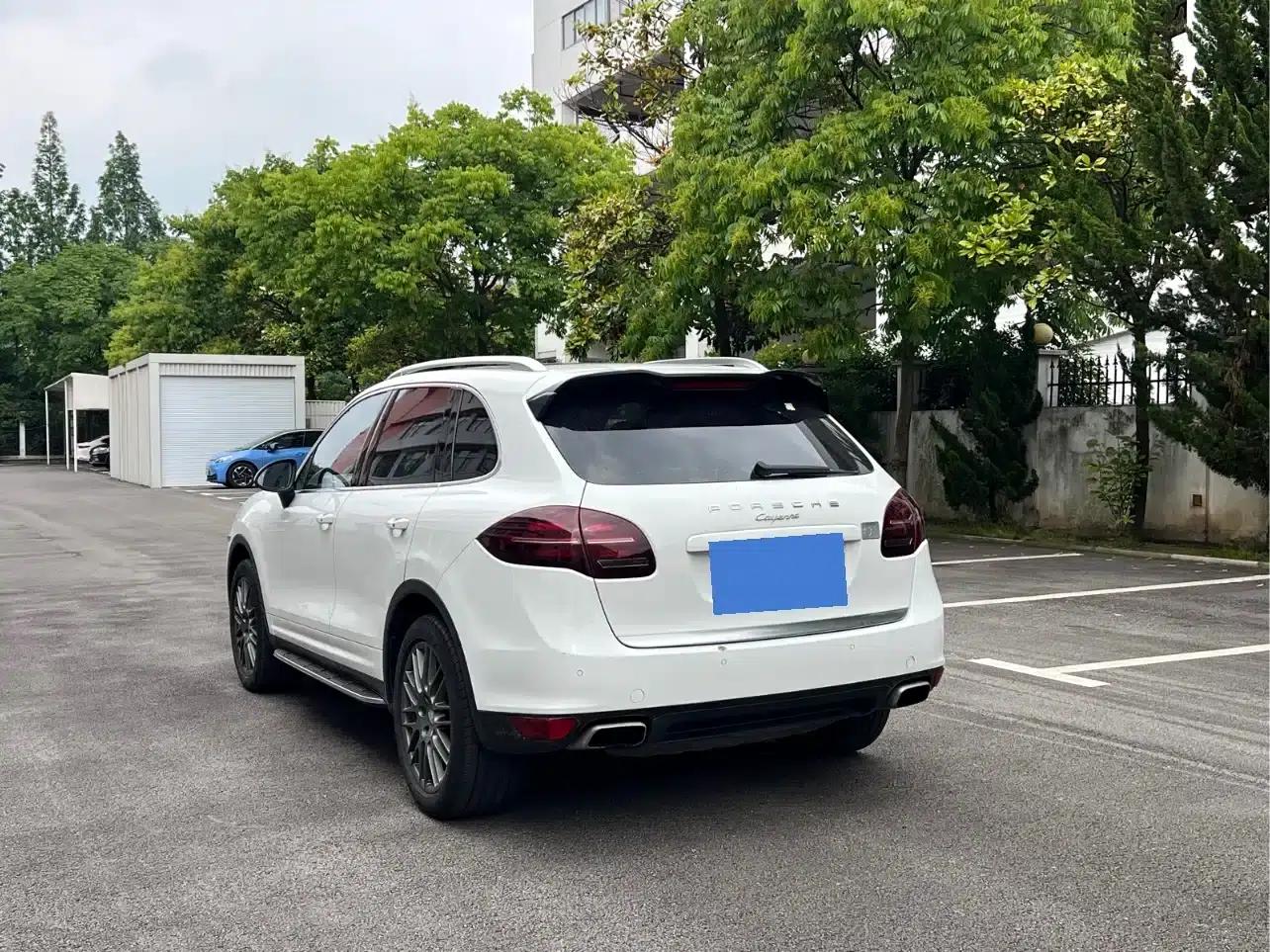 Cayenne 2014 Cayenne Platinum Edition 3.0T — миниатюра 6