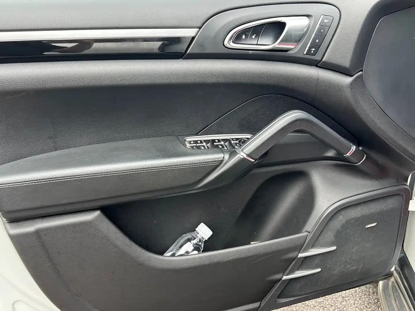 Cayenne 2014 Cayenne Platinum Edition 3.0T — миниатюра 8