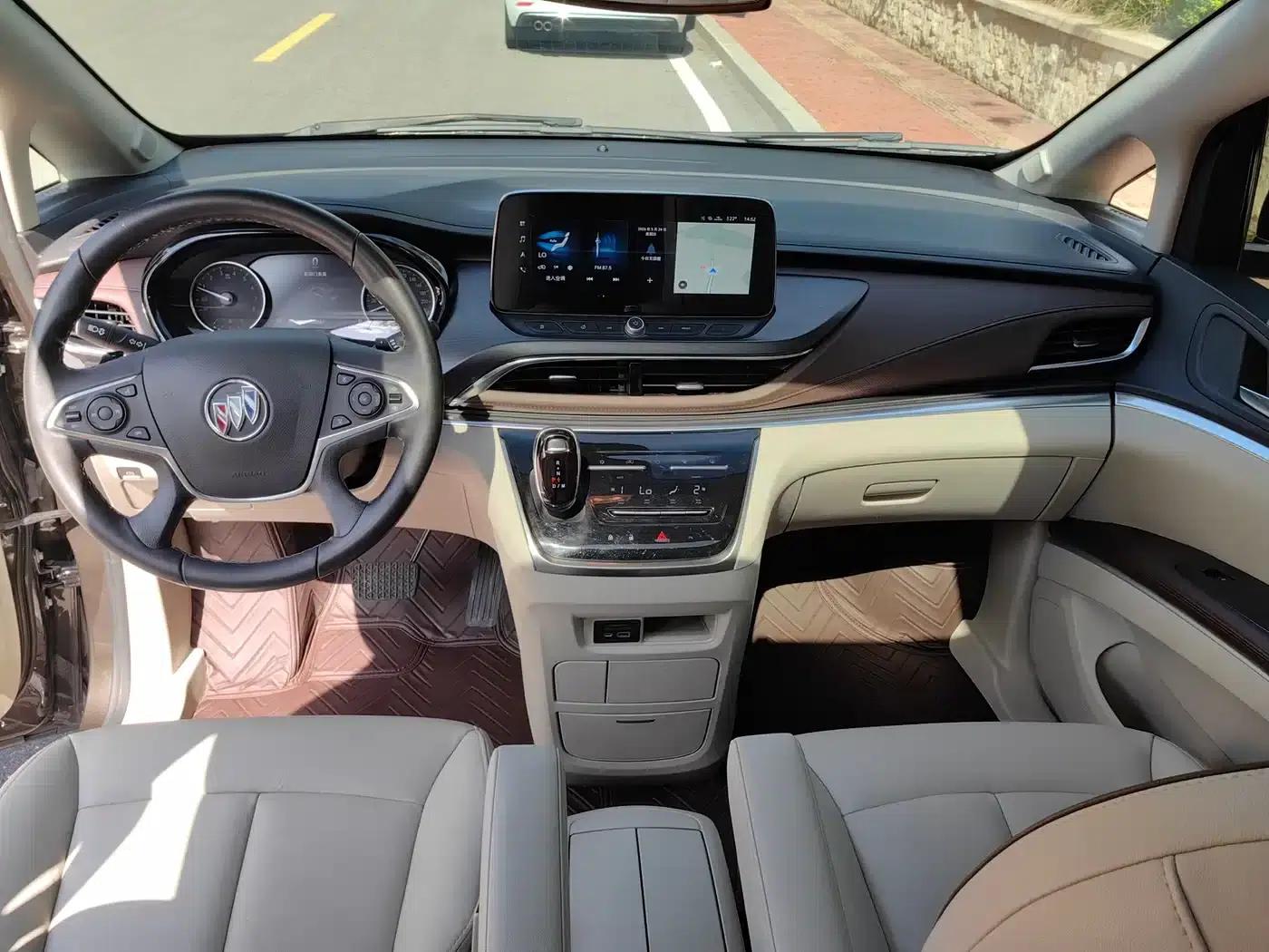 Buick GL8 2021 Land Business Class 652T Comfort — миниатюра 4