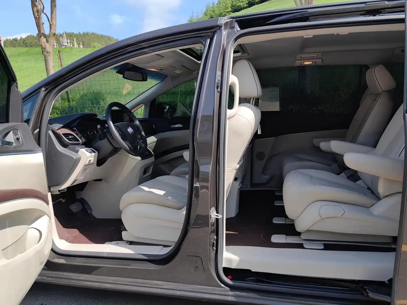 Buick GL8 2021 Land Business Class 652T Comfort — миниатюра 7