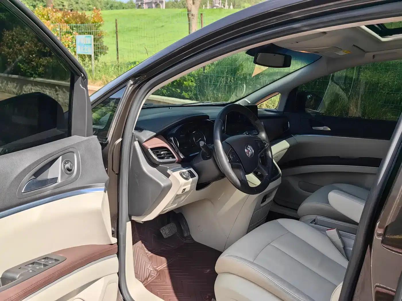 Buick GL8 2021 Land Business Class 652T Comfort — миниатюра 9