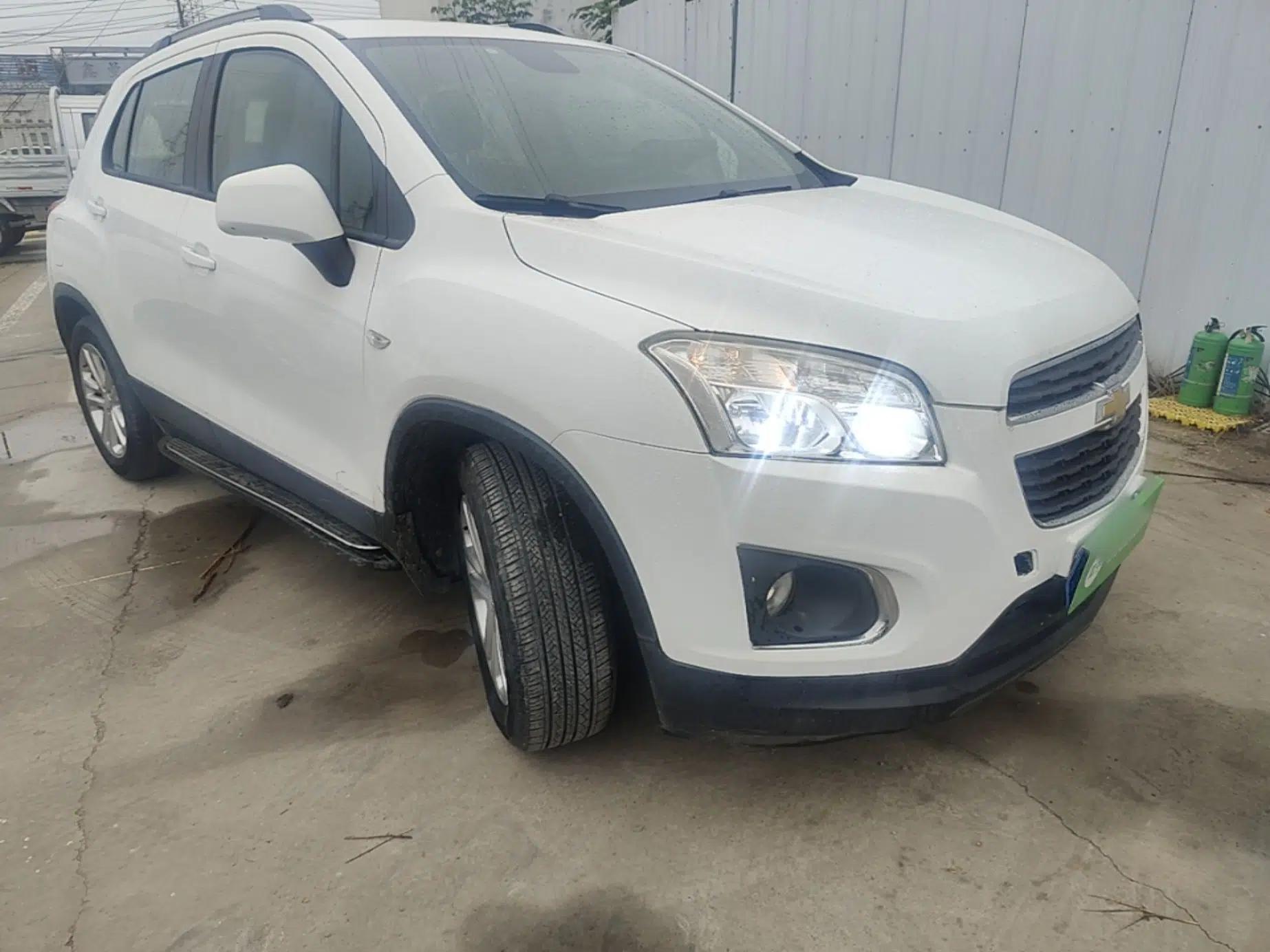 Used Chevrolet Trax 2016 1.4T Automatic Two-Wheel Drive Comfort Version with Sunroof — миниатюра 3