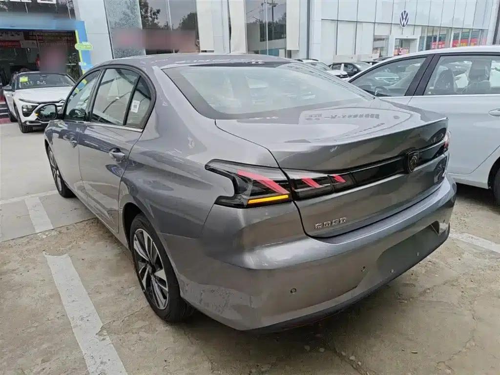 Peugeot 408 2024 360THP Latour Edition — миниатюра 5