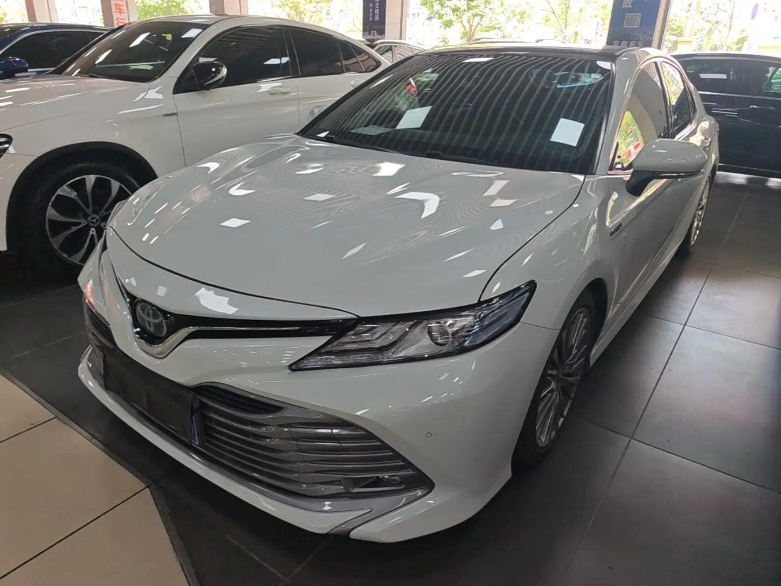 Used Toyota Camry 2019 Dual-Engine 2.5 HG Luxury Edition China VI Standard — миниатюра 1