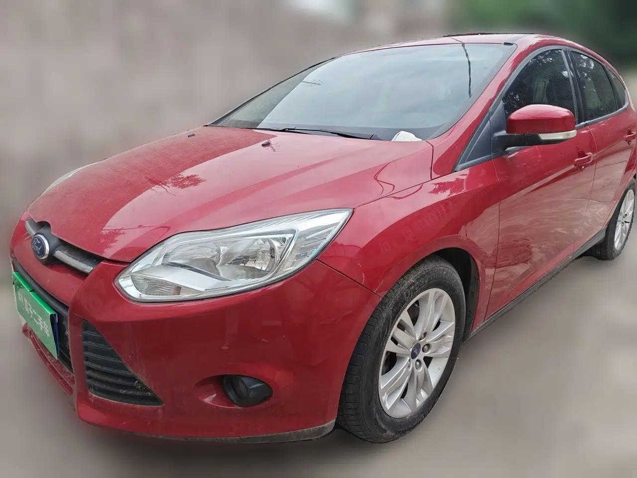 Used Ford Focus 2012 Hatchback 1.6L Automatic Comfort Model — миниатюра 1