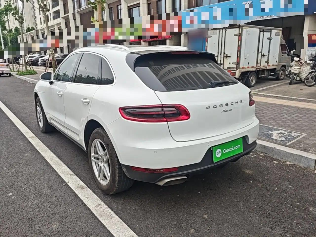 Used Porsche Macan 2016 Macan 2.0T — миниатюра 4