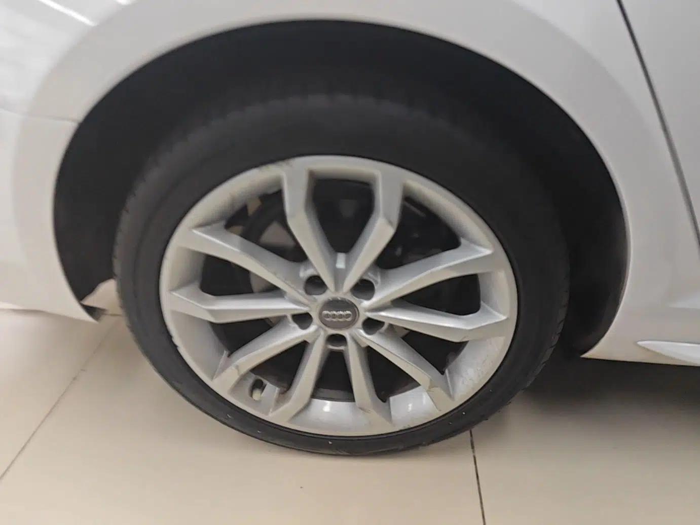 Used Audi A4L 2018 30th Anniversary Edition 40 TFSI Fashion Model — миниатюра 11