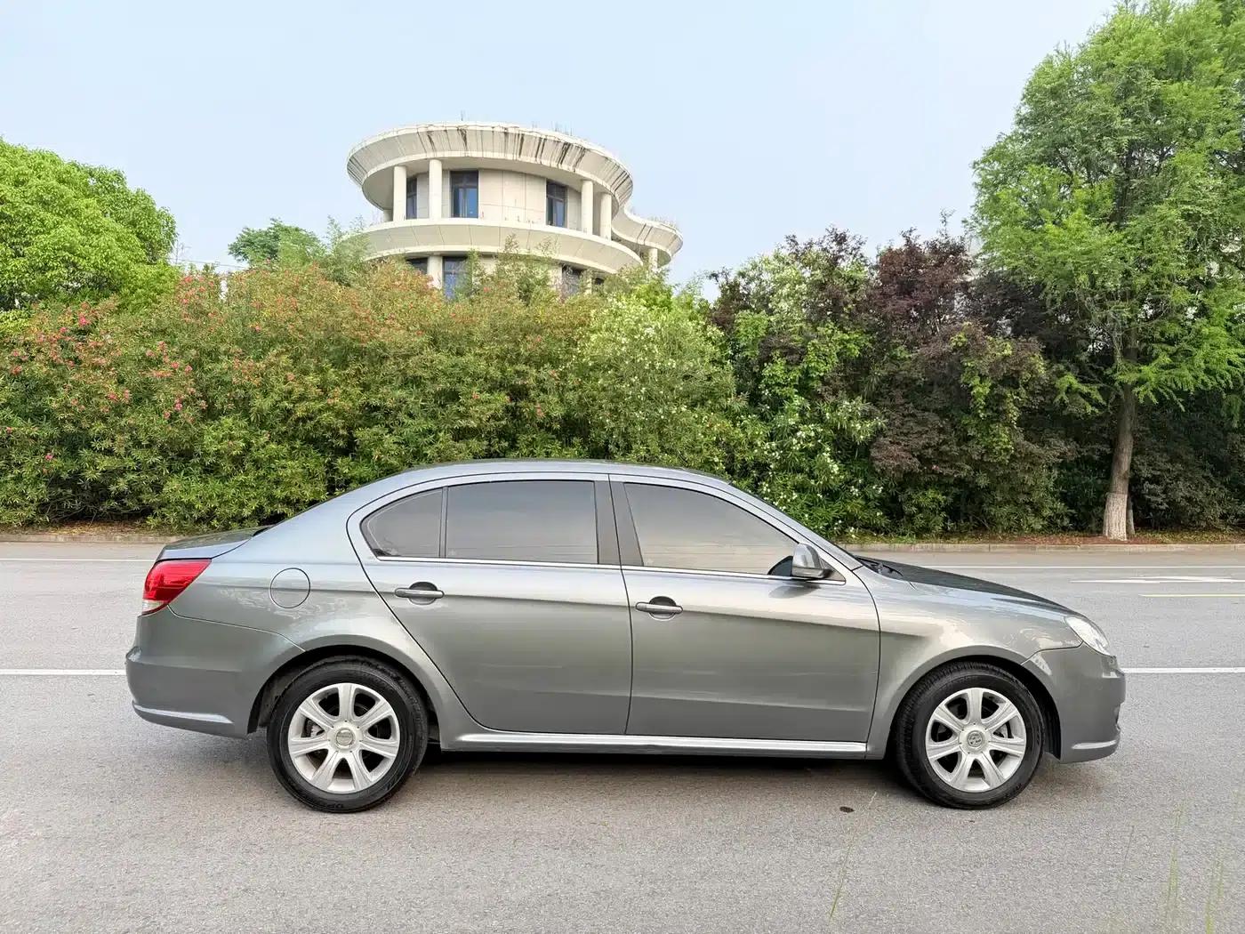 Lavida 2008 1.6L Automatic Premium Edition — миниатюра 4