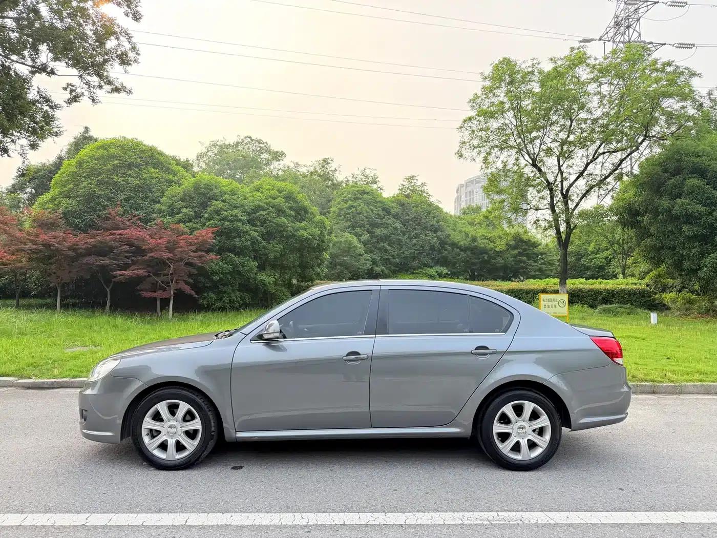 Lavida 2008 1.6L Automatic Premium Edition — миниатюра 5