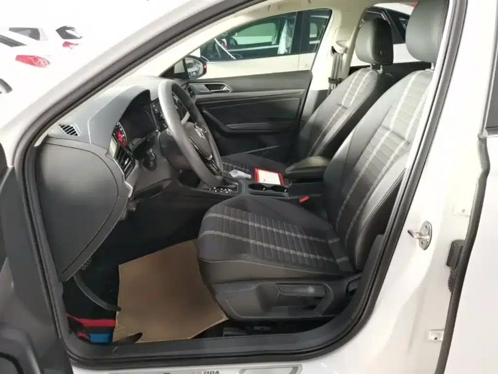 2019 Volkswagen Lavida 1.5L Automatic Vision Edition (China VI Emission Standard) — миниатюра 15