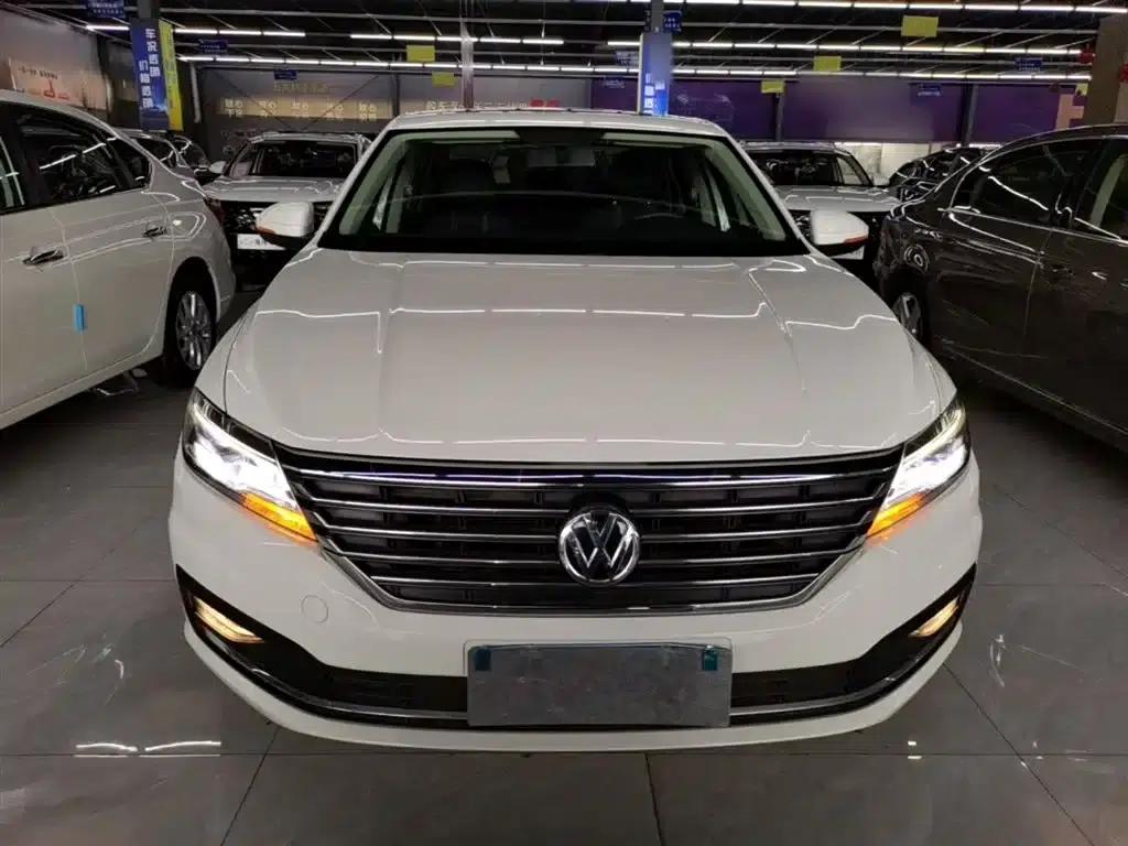 2019 Volkswagen Lavida 1.5L Automatic Vision Edition (China VI Emission Standard) — миниатюра 3