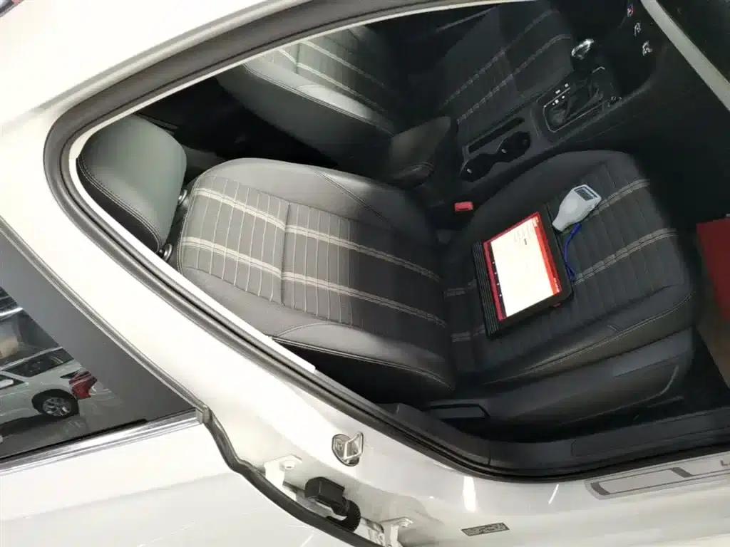 2019 Volkswagen Lavida 1.5L Automatic Vision Edition (China VI Emission Standard) — миниатюра 25