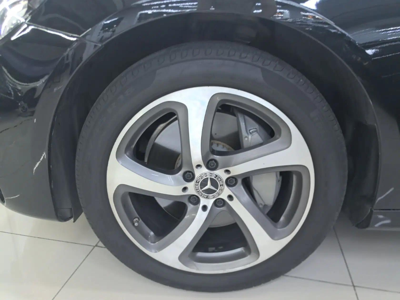 Used Mercedes-Benz E-Class 2019 Restyled E 300 L Sporty and Stylish Edition — миниатюра 10