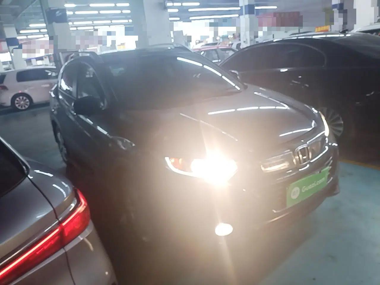 Used Honda Vezel 2020 1.5L CVT Elite Edition — миниатюра 3