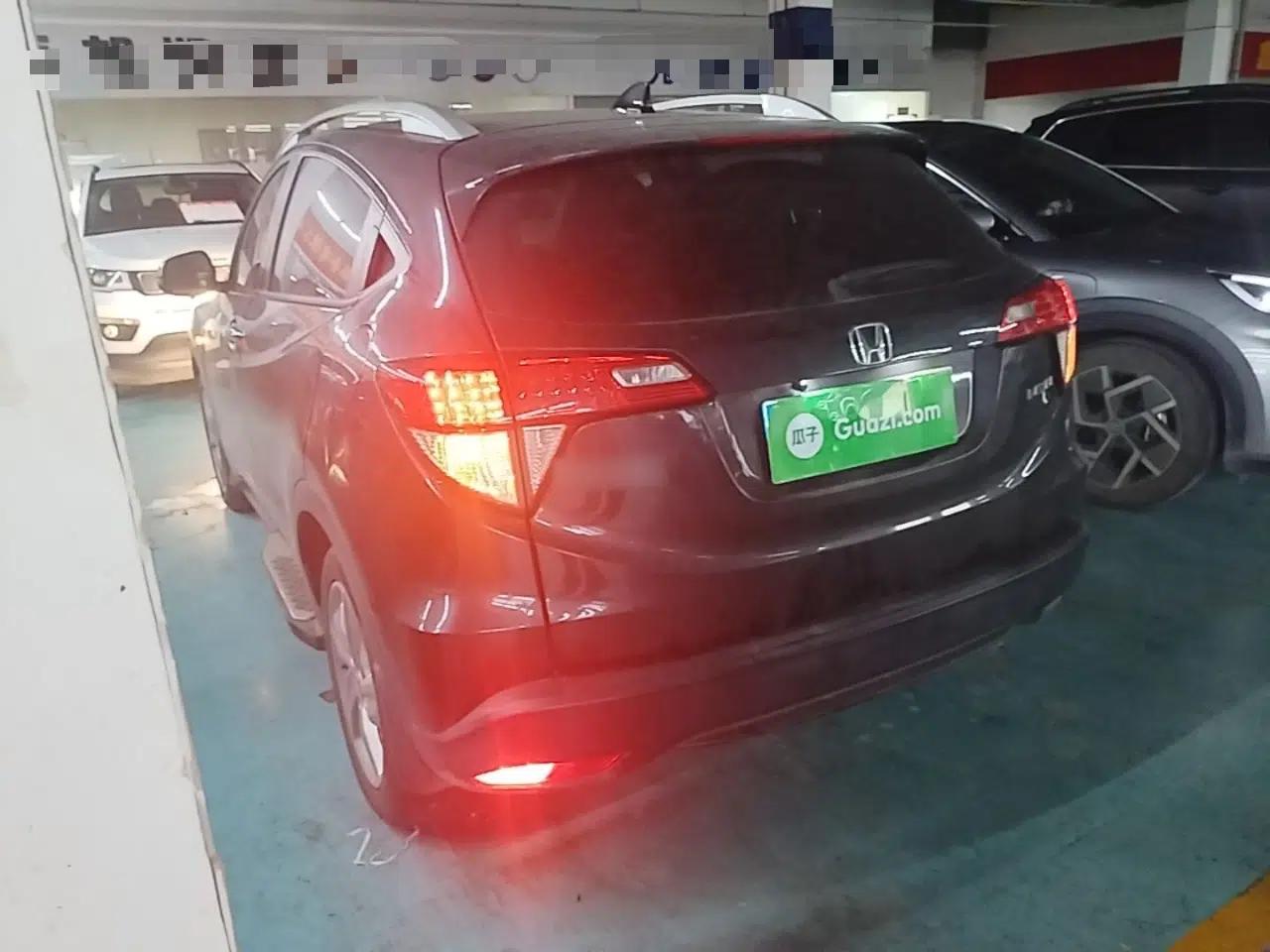Used Honda Vezel 2020 1.5L CVT Elite Edition — миниатюра 4