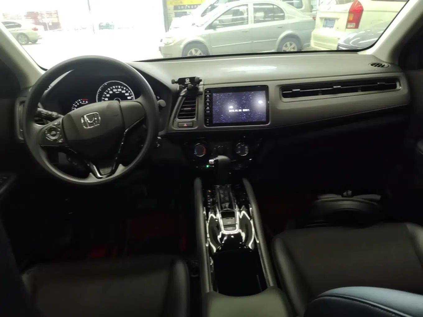 Used Honda Vezel 2020 1.5L CVT Pioneer Edition — миниатюра 21