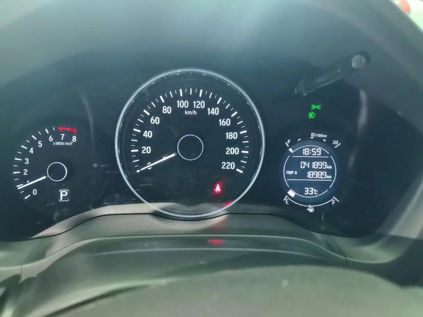 Used Honda Vezel 2020 1.5L CVT Pioneer Edition — миниатюра 23