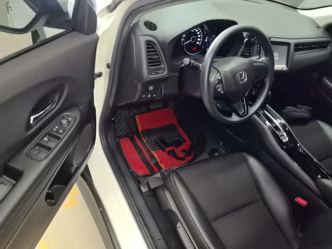 Used Honda Vezel 2020 1.5L CVT Pioneer Edition — миниатюра 27