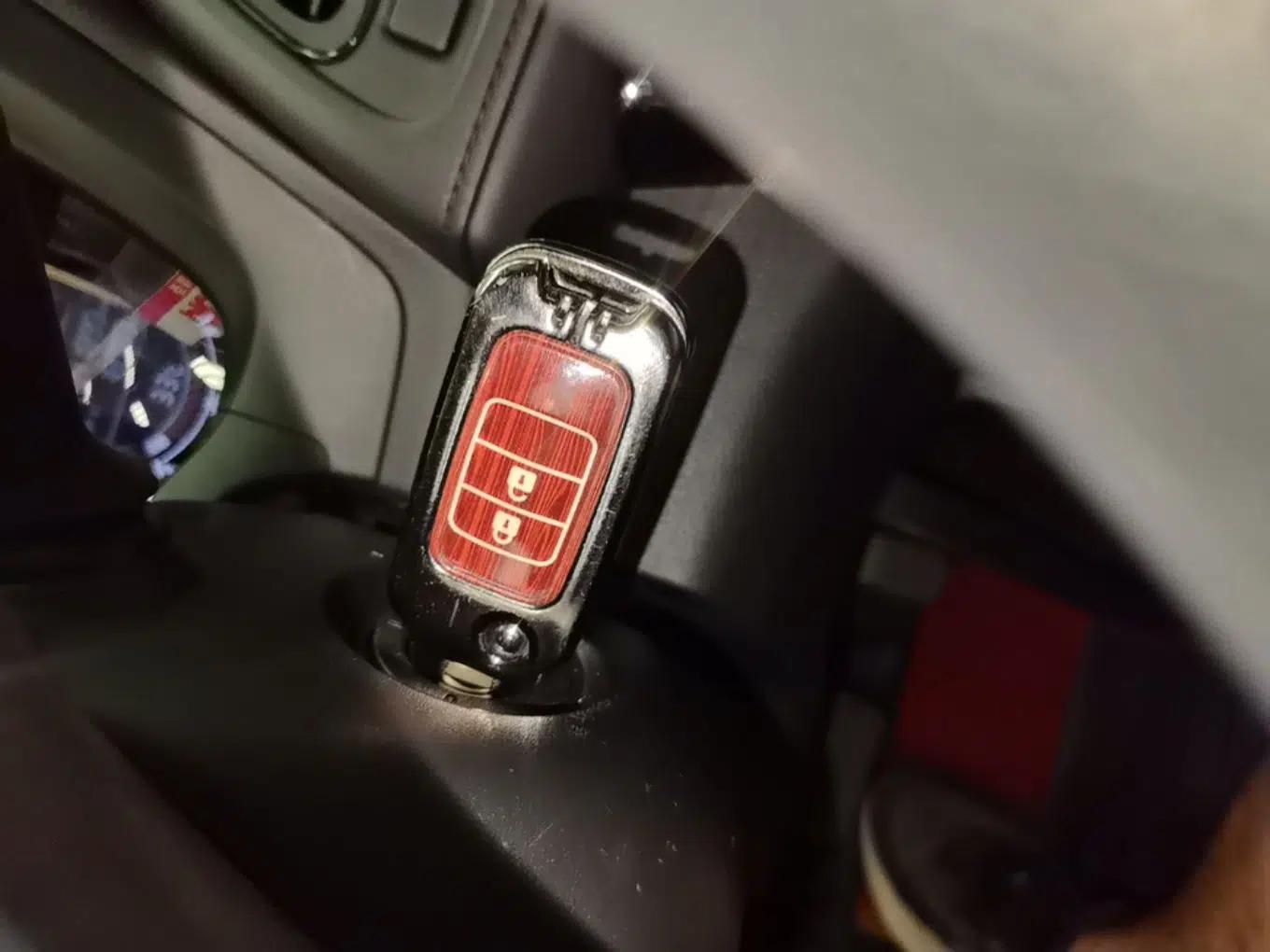 Used Honda Vezel 2020 1.5L CVT Pioneer Edition — миниатюра 32