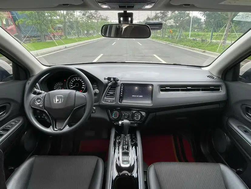 Used Honda Vezel 2020 1.5L CVT Pioneer Edition — миниатюра 35