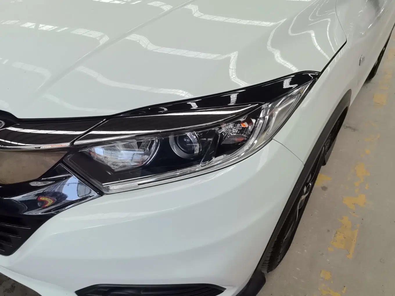 Used Honda Vezel 2020 1.5L CVT Pioneer Edition — миниатюра 8