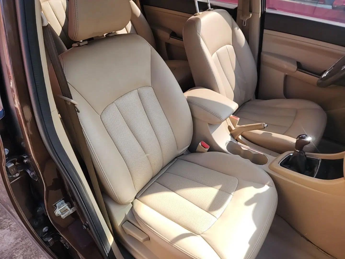 Used Baojun 730 2014 1.5L manual Comfort ESP version 7 seats — миниатюра 19