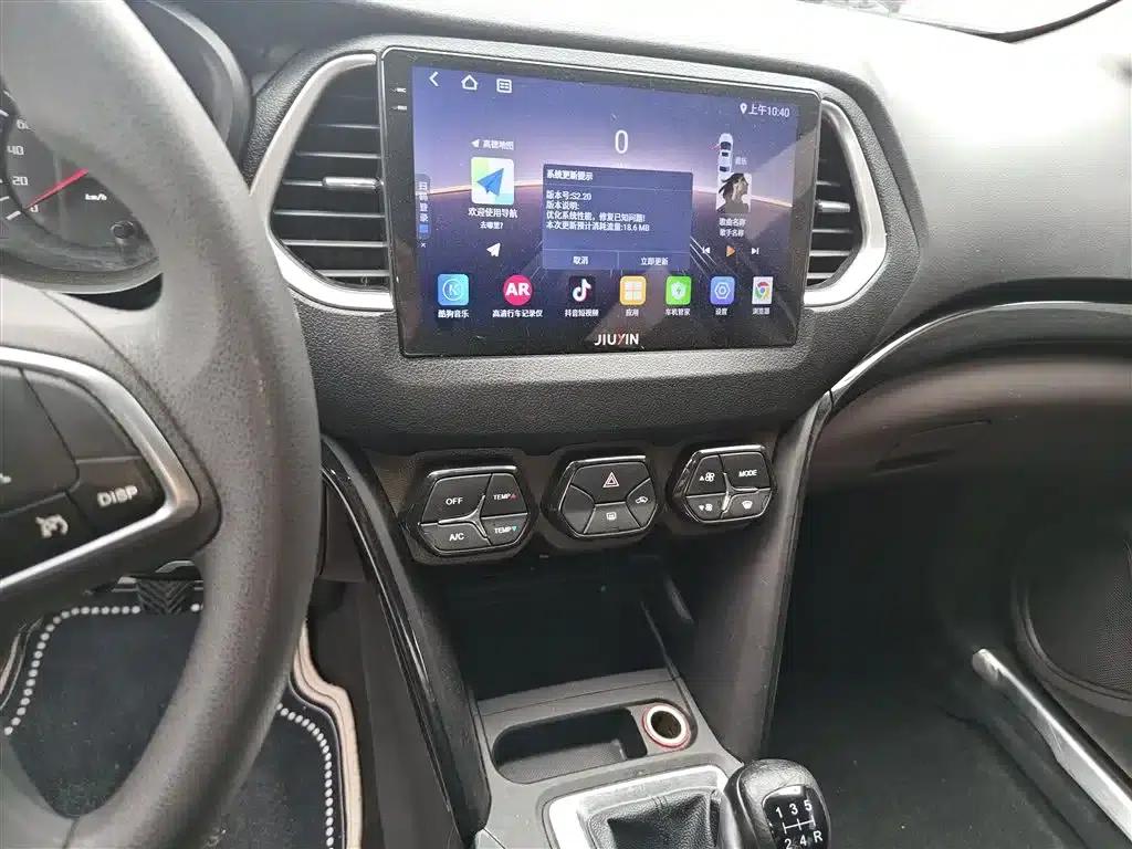 Trumpchi GS4 2017 200T Manual 2WD Elite Edition — миниатюра 13