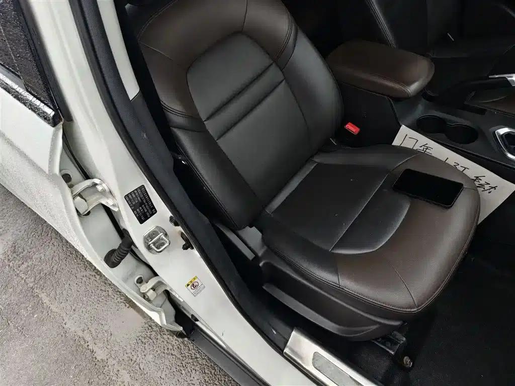 Trumpchi GS4 2017 200T Manual 2WD Elite Edition — миниатюра 25