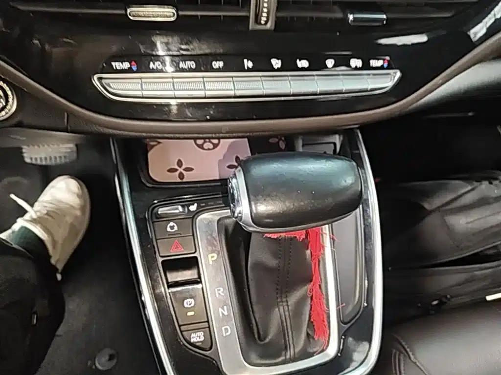 Trumpchi M6 2019 270T DCT Premium Edition (7-seater) National VI Emission Standard — миниатюра 14