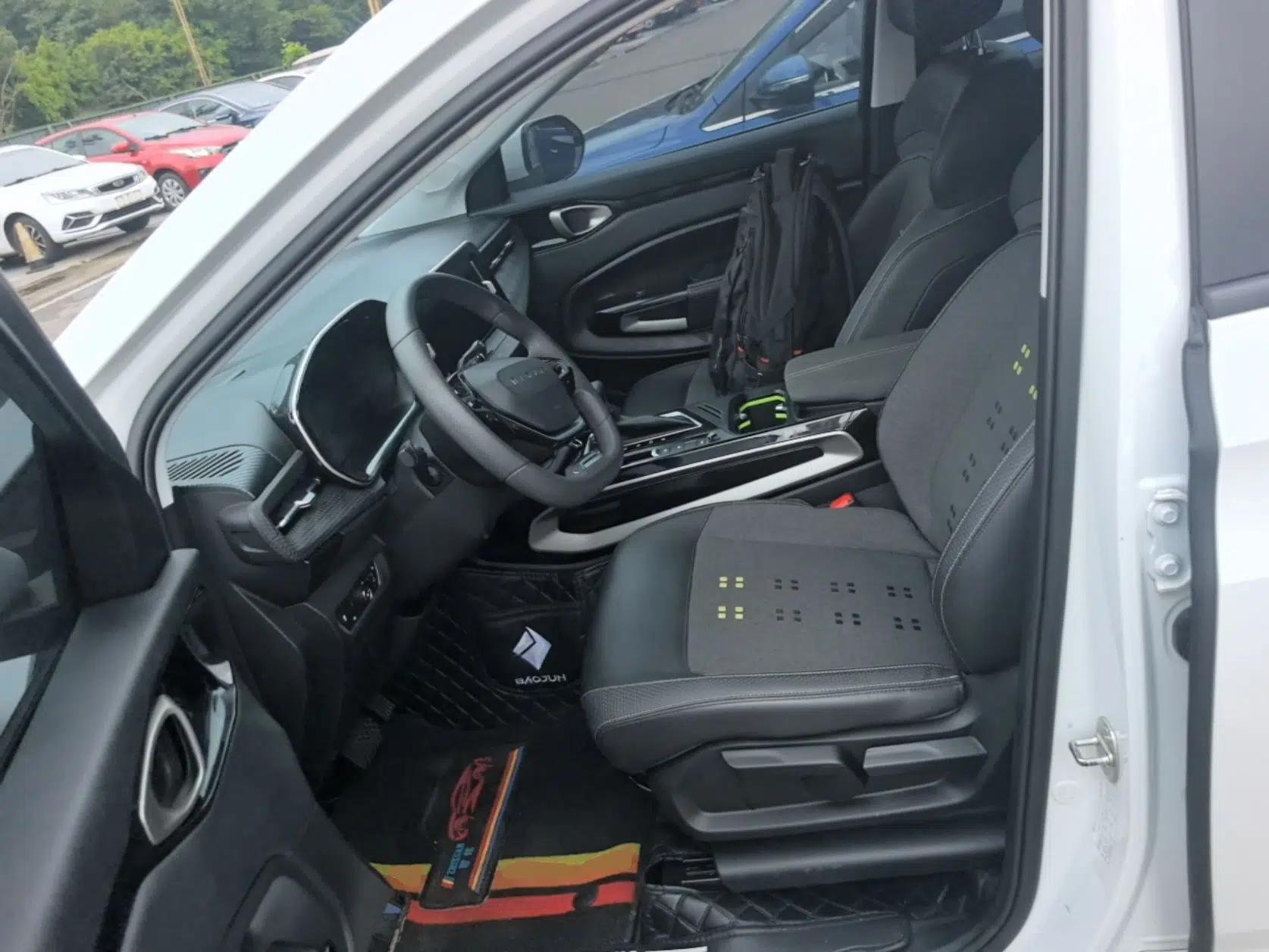 Used Baojun RM-5 2019 1.5T CVT Elite Version with 24-Hour Online Service 5 Seats — миниатюра 17