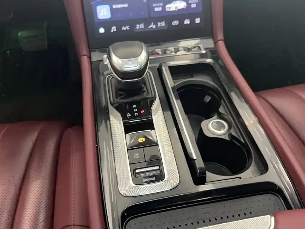 Hongqi H5 2023 2.0T Automatic Intelligent Flagship Edition — миниатюра 17