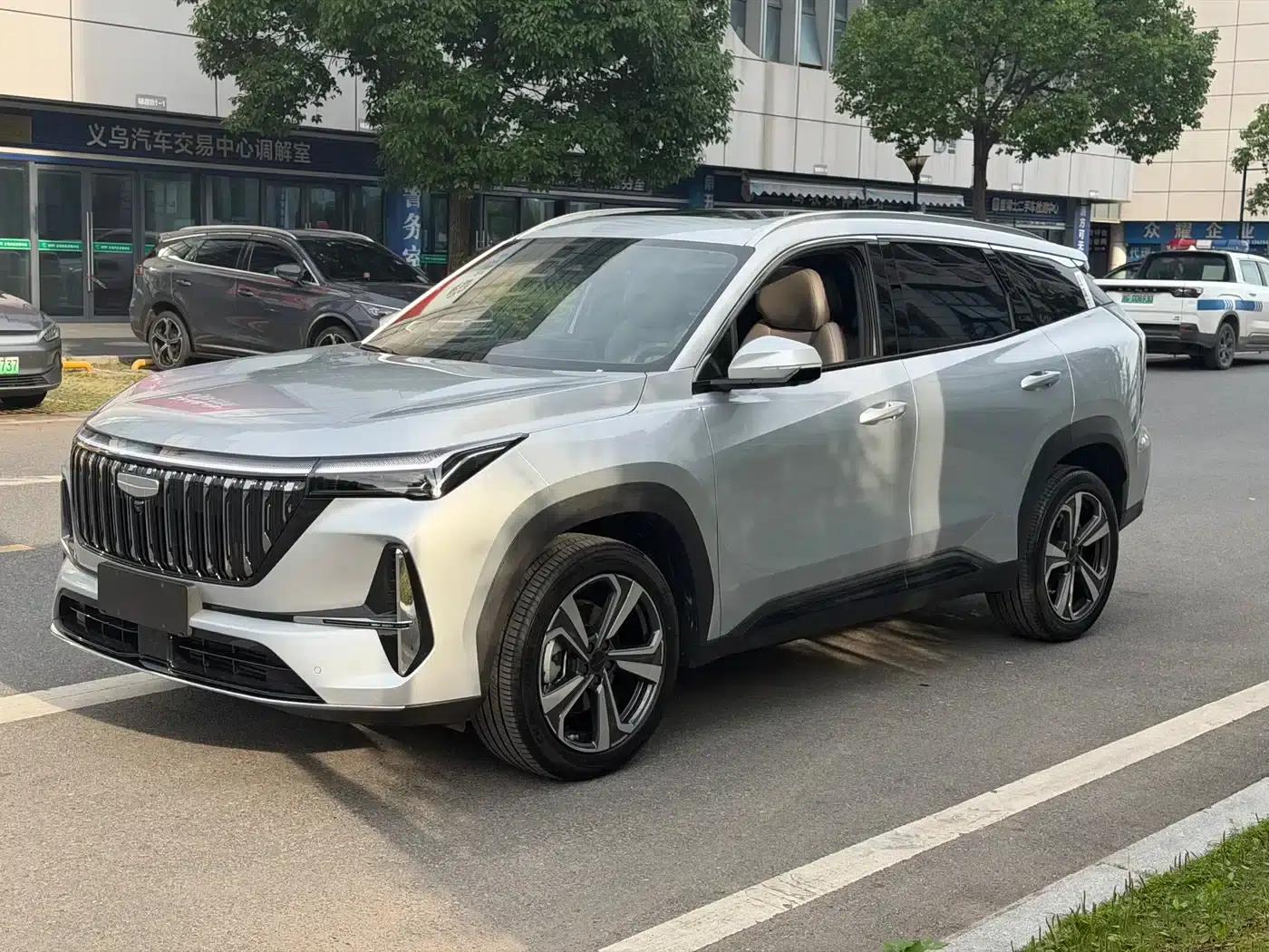 Geely Boyue L 2025 Fourth Generation 1.5TD DCT (Mountain and River) — миниатюра 1
