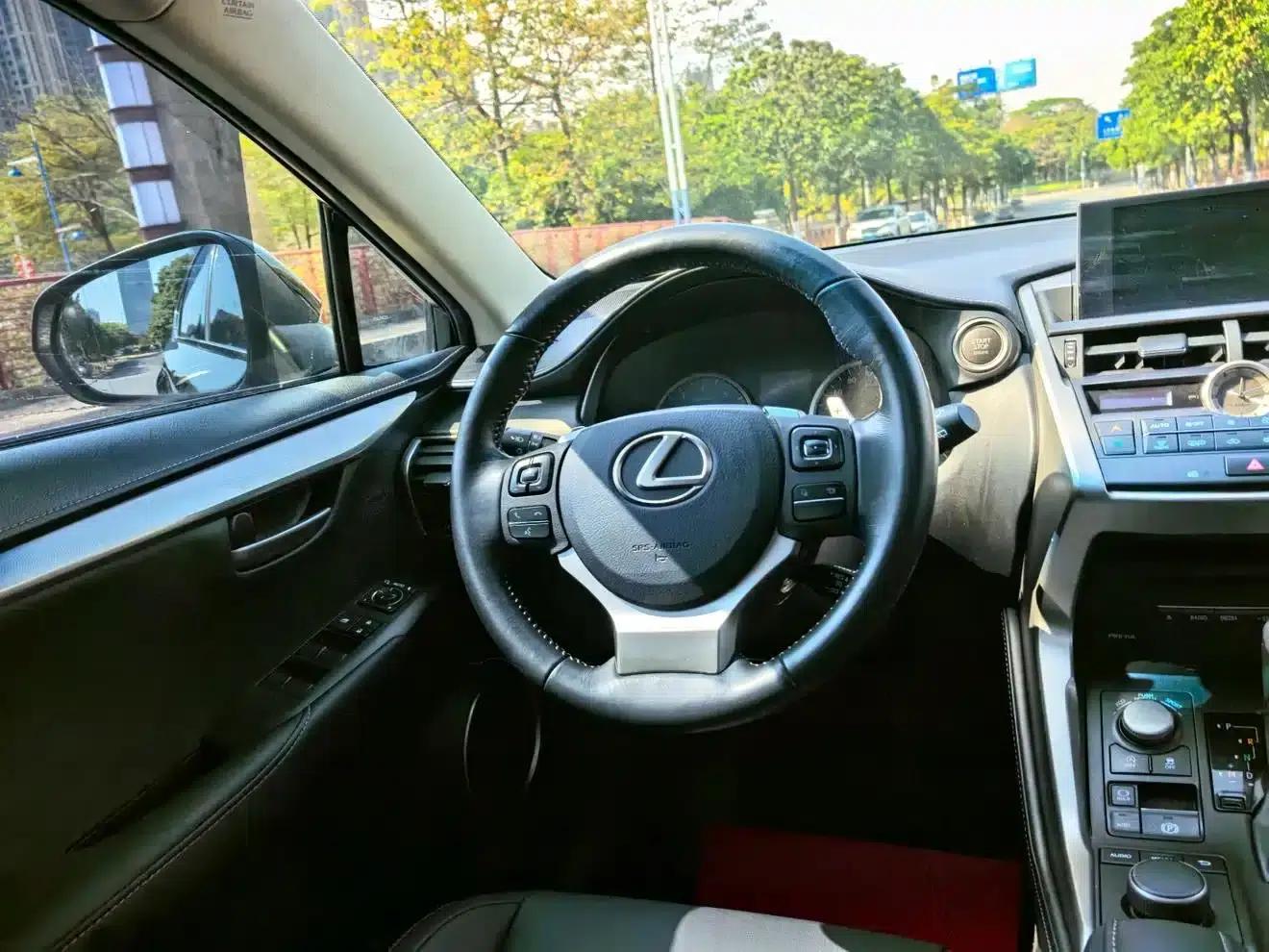 Lexus NX 2015 200t AWD Sport Edition — миниатюра 5