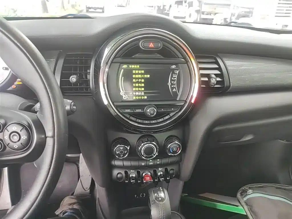2016 MINI 1.5T COOPER 5-door version — миниатюра 13