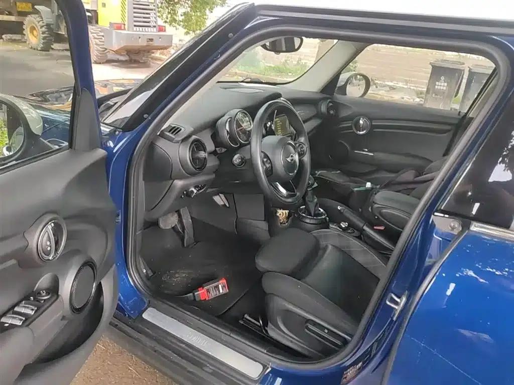 2016 MINI 1.5T COOPER 5-door version — миниатюра 16