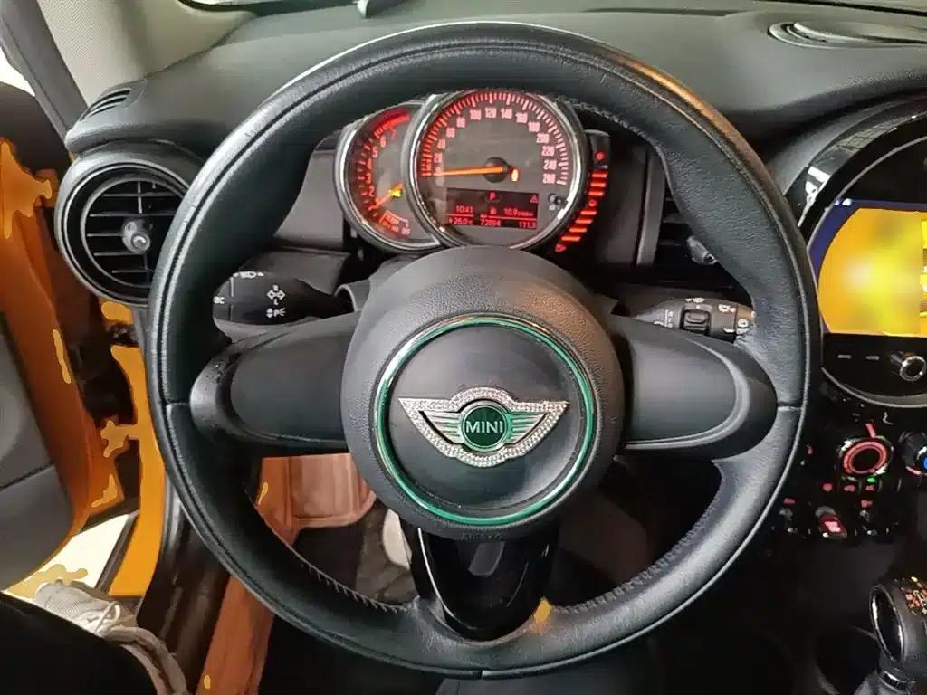 2014 MINI 1.2T ONE — миниатюра 11