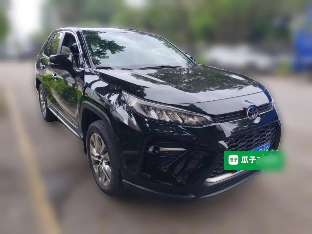 Used Toyota Wildlander 2020 2.0L CVT 4x4 Luxury Edition — миниатюра 3