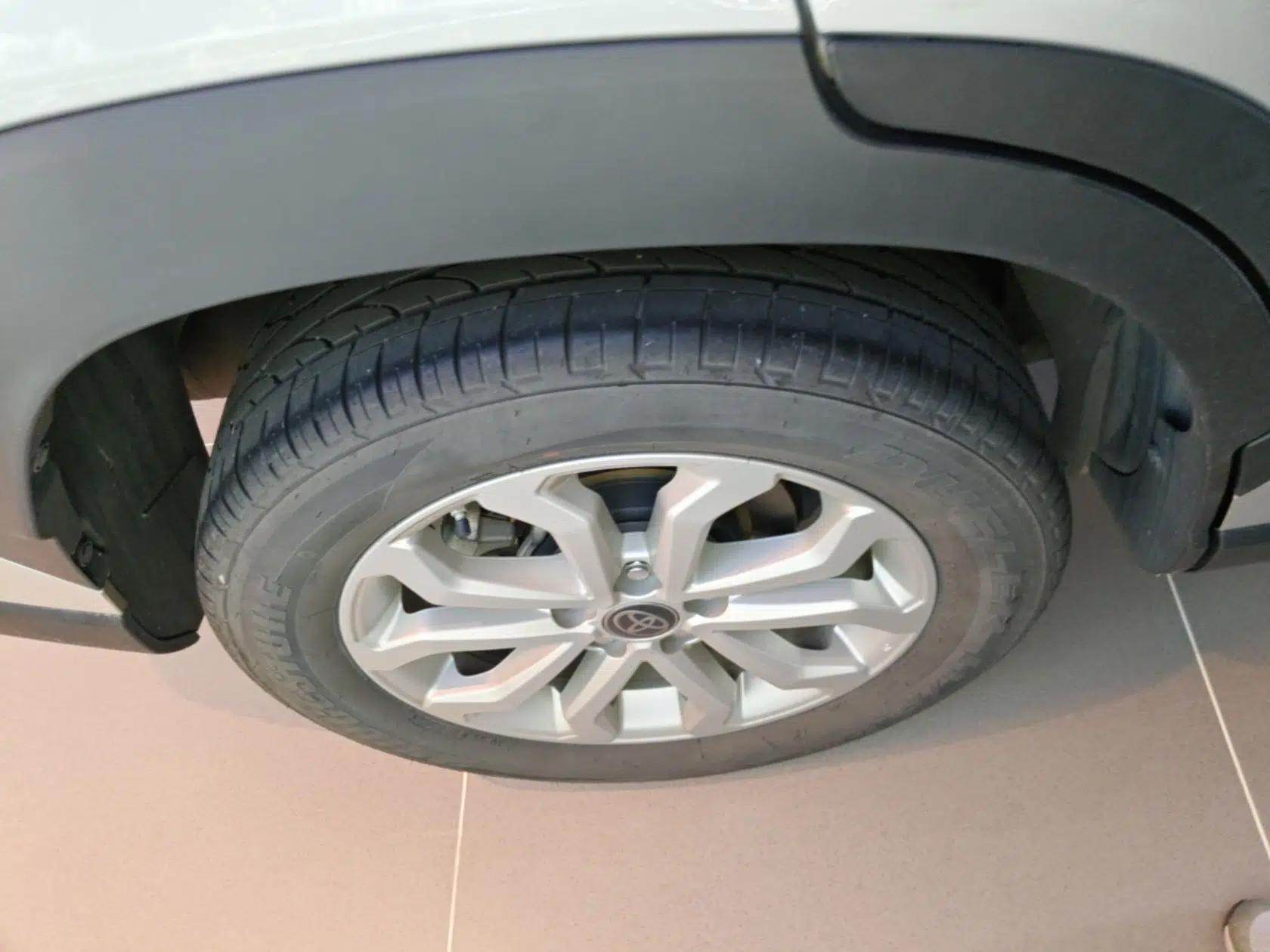 Used Toyota FRONTLANDER 2022 2.0L CVT Leading Edition — миниатюра 11