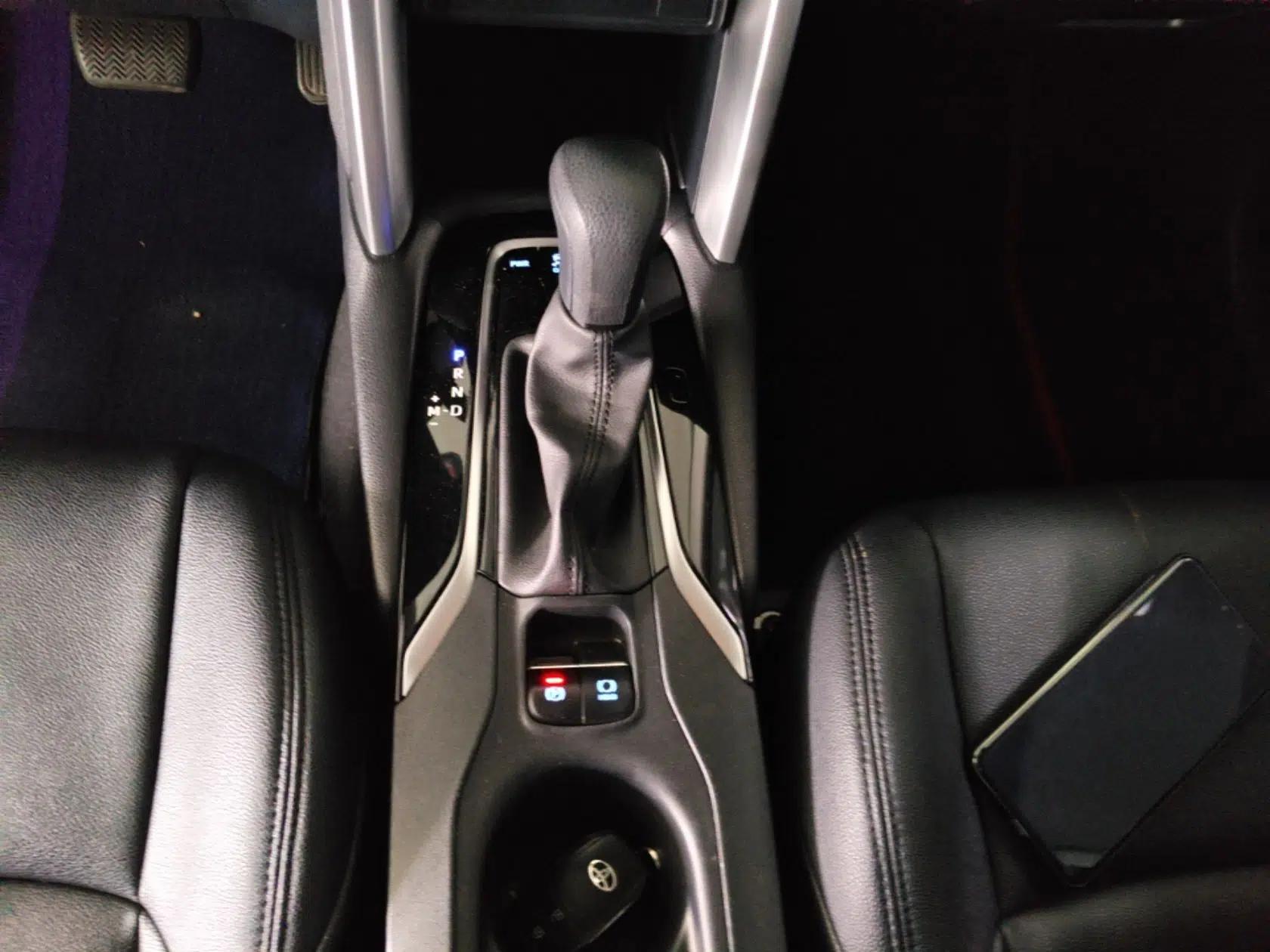 Used Toyota FRONTLANDER 2022 2.0L CVT Leading Edition — миниатюра 16
