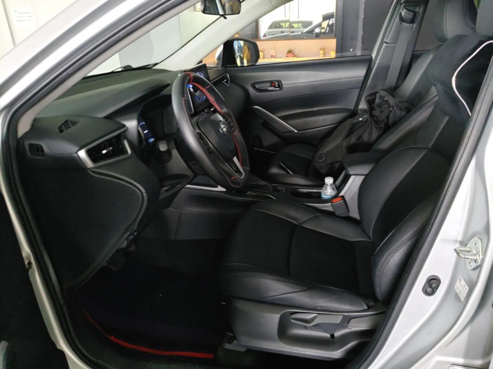 Used Toyota FRONTLANDER 2022 2.0L CVT Leading Edition — миниатюра 17
